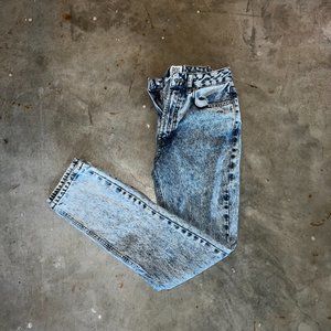 Mom High Rise Acid Wash Jeans